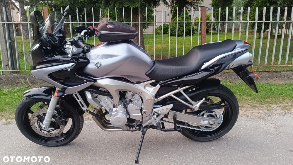 Yamaha FZ - 10