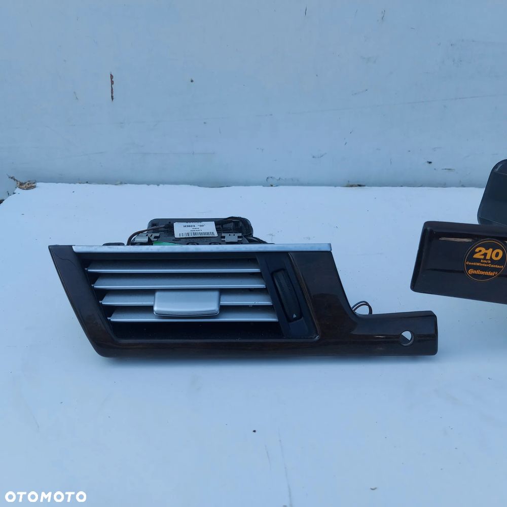 LISTWA OZDOBNA DEKOR W DESKE KRATKI NAWIEWU MERCEDES C W205 ORYGINAL DEMONTAZ 212680XX71 2126800271 2126801427 - 8