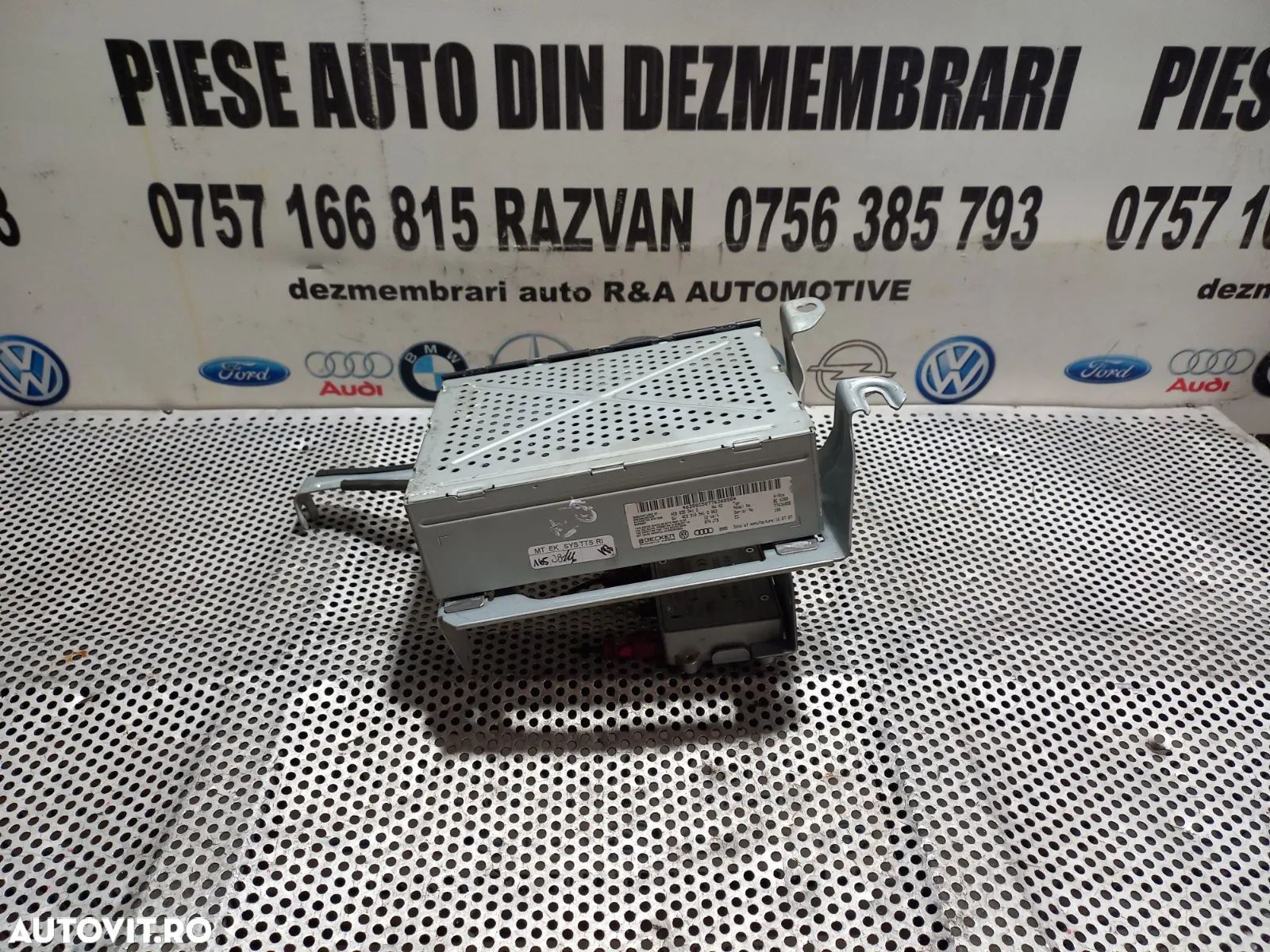 Modul Multimedia Unitate Radio Audi Q7 4L Cod 4ES - Dezmembrari Arad - 1