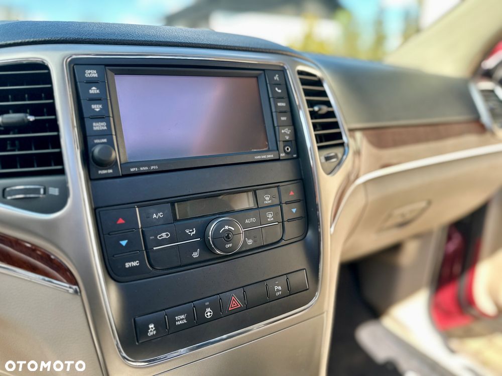 Jeep Grand Cherokee - 34