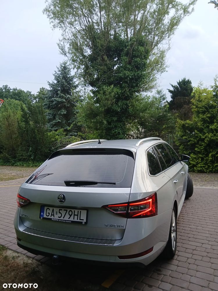 Skoda Superb 1.5 TSI ACT Ambition DSG - 13