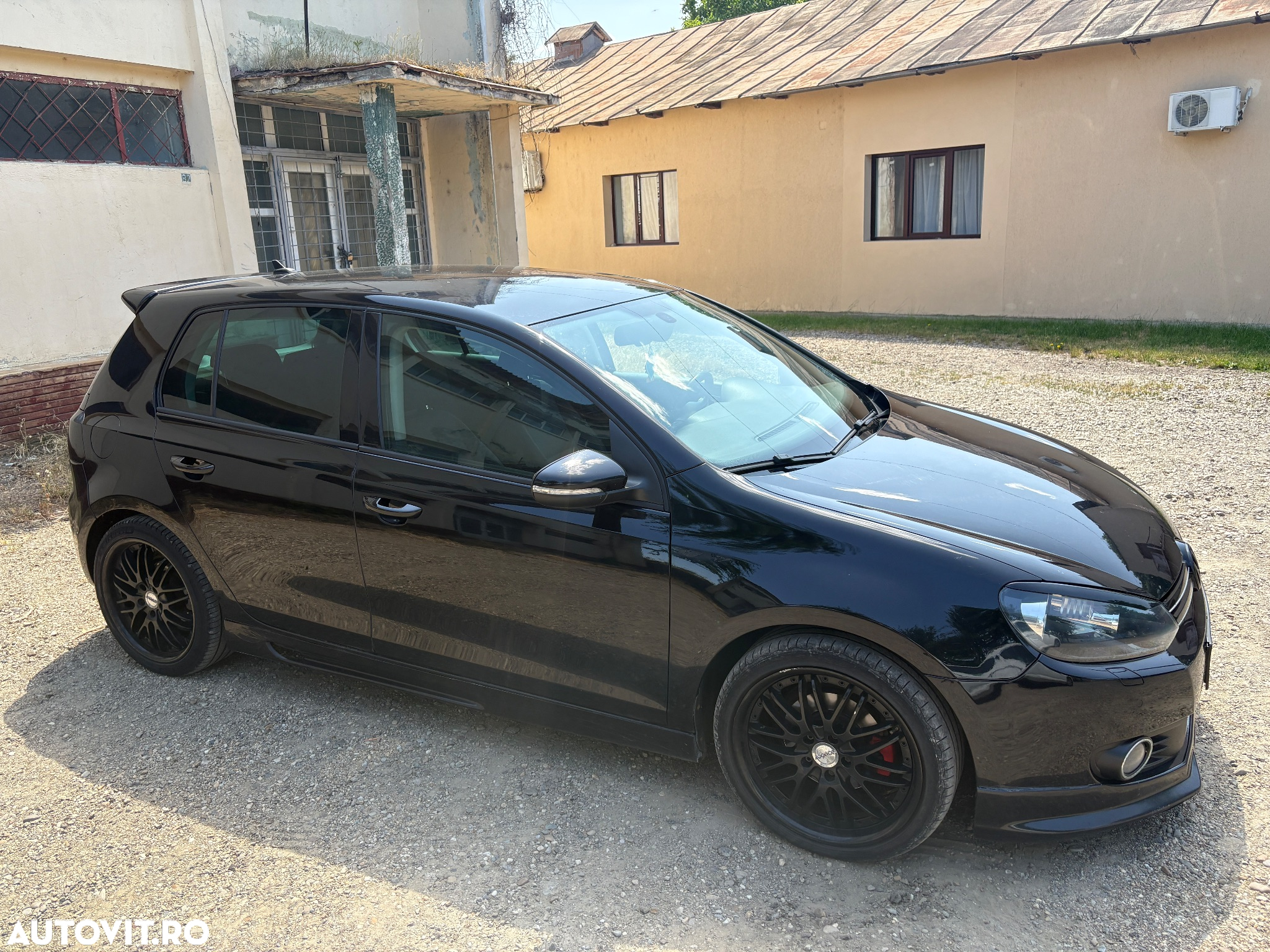 Volkswagen Golf 1.6 TDI DPF Highline - 3