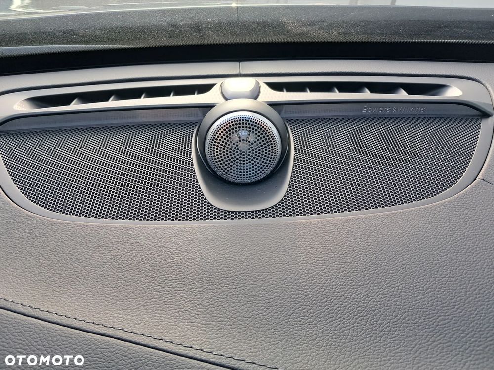 Volvo XC 90 T8 AWD Plug-In Hybrid Ultimate Dark 7os - 14