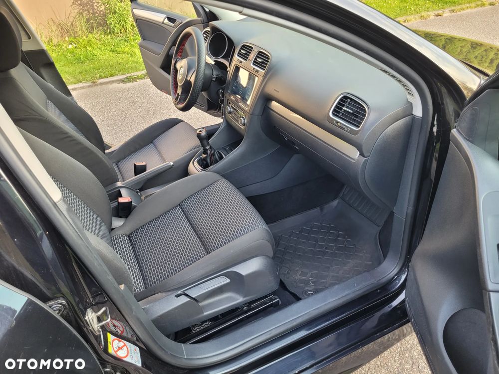 Volkswagen Golf - 12