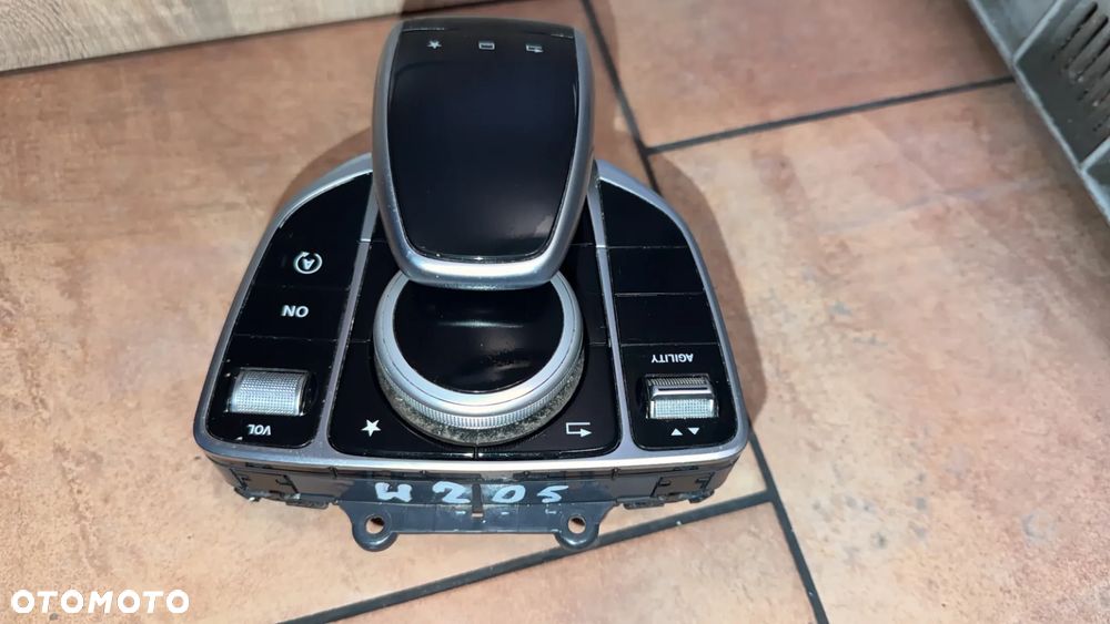 PANEL STEROWANIA RADIA NAWIGACJI IDRIVE MERCEDES W205 A2059009014 - 1