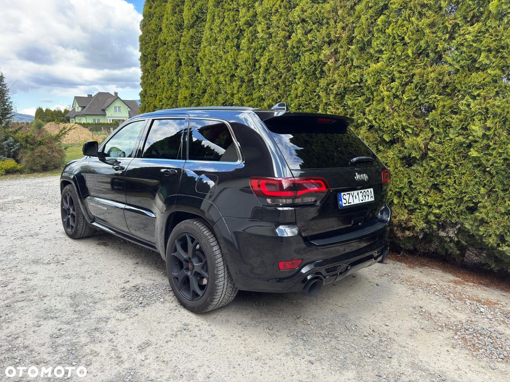 Jeep Grand Cherokee SRT - 5