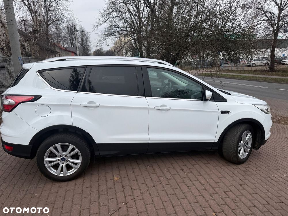 Ford Kuga - 11