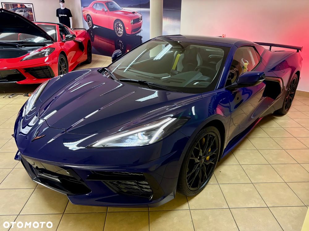 Chevrolet Corvette - 17