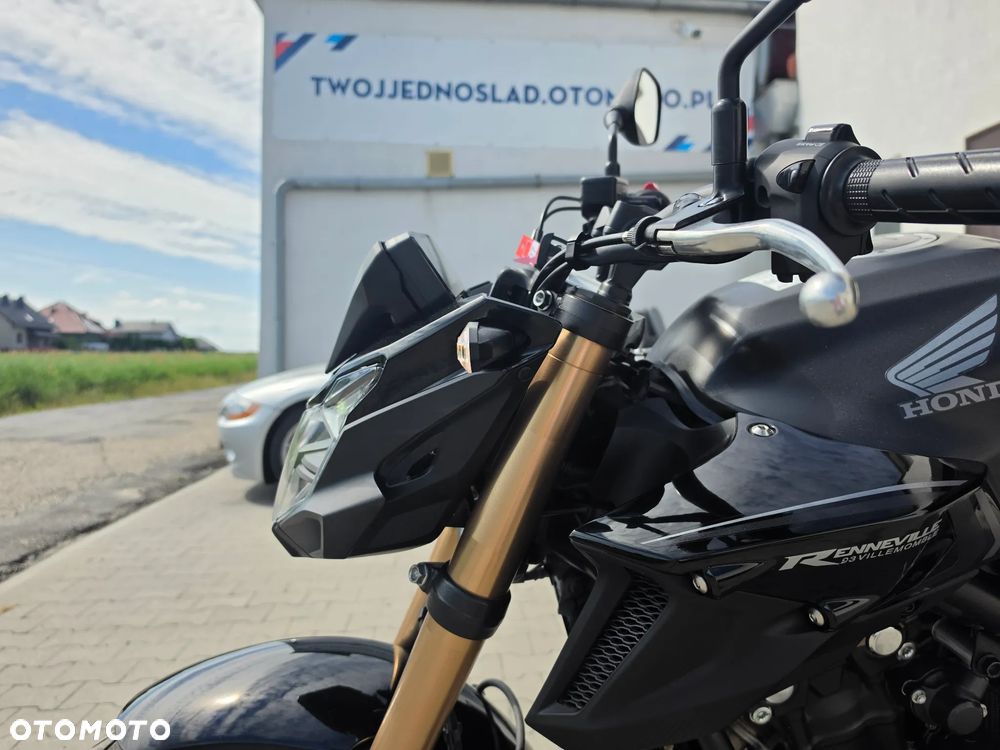Honda CB - 9
