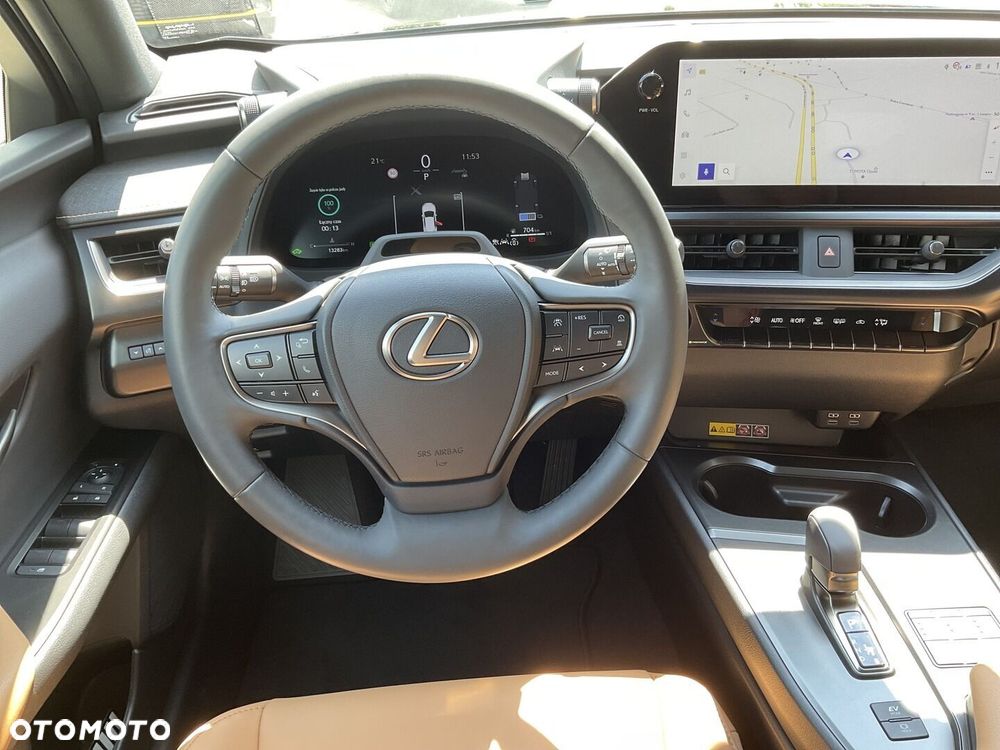 Lexus UX 300h F Sport Design - 12