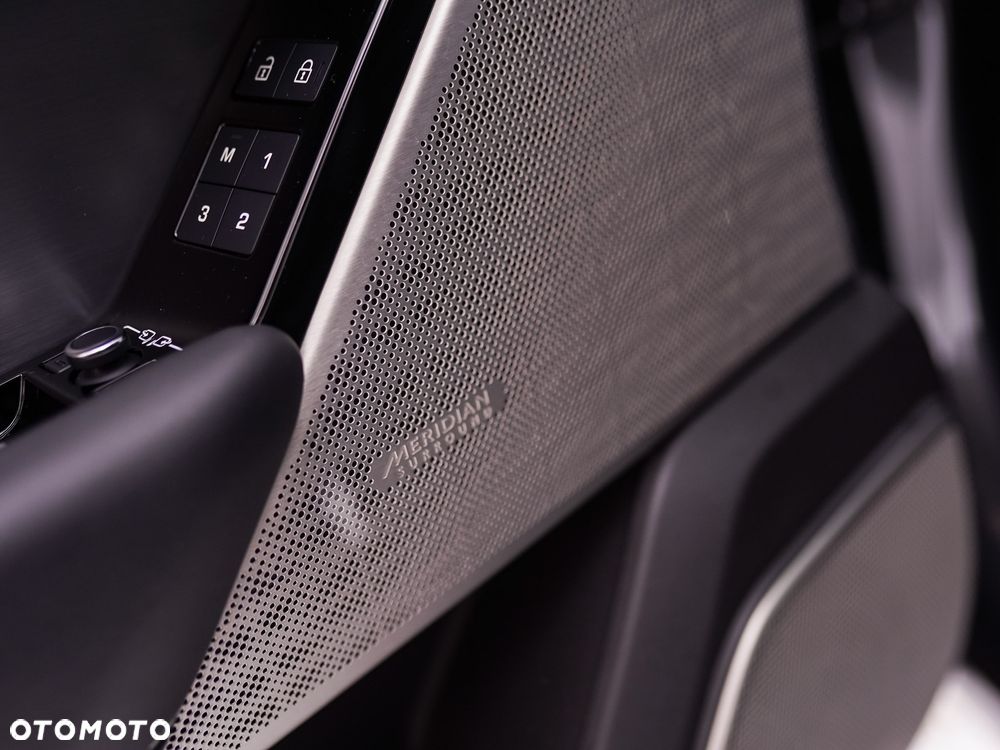 Land Rover Range Rover Velar - 21