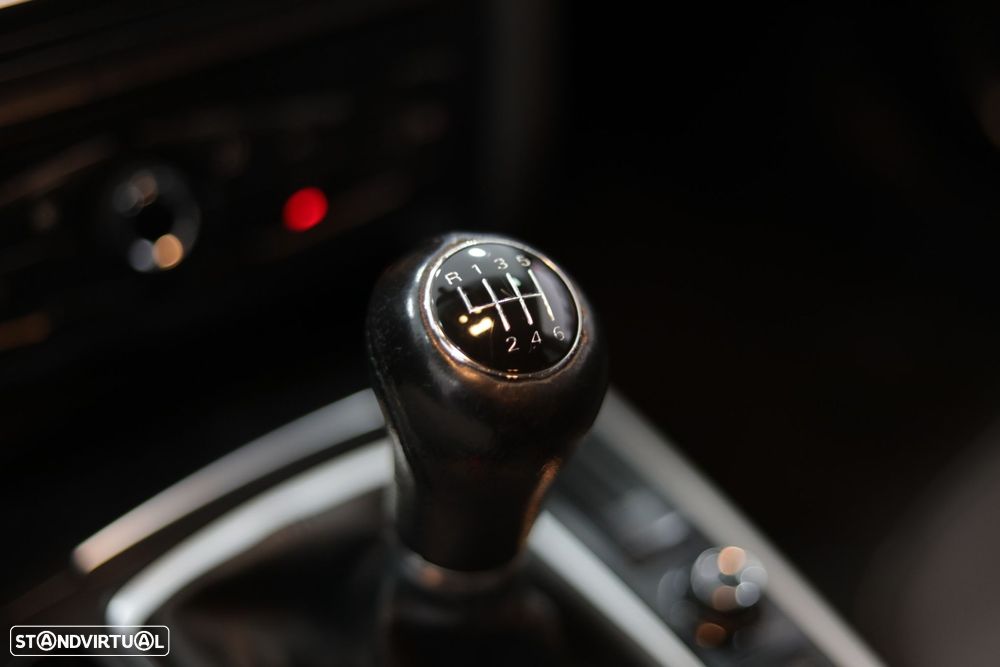 Audi A4 Avant 2.0 TDI - 12