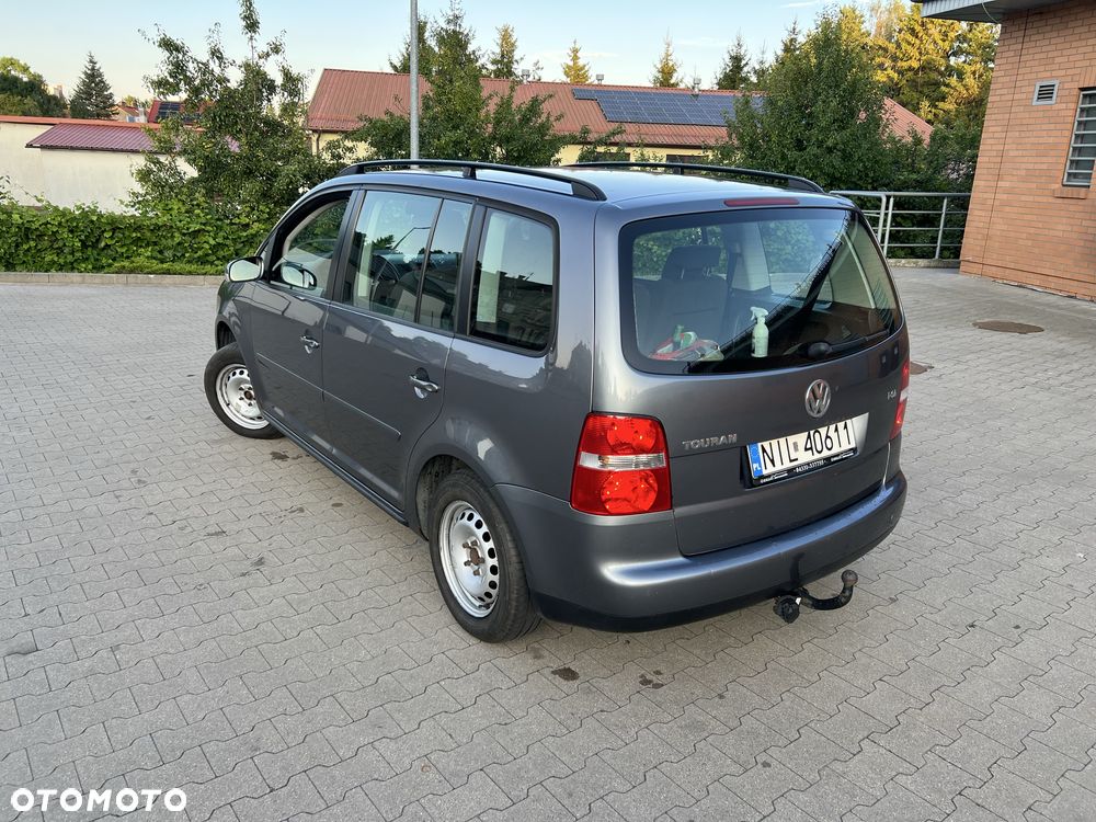 Volkswagen Touran - 2