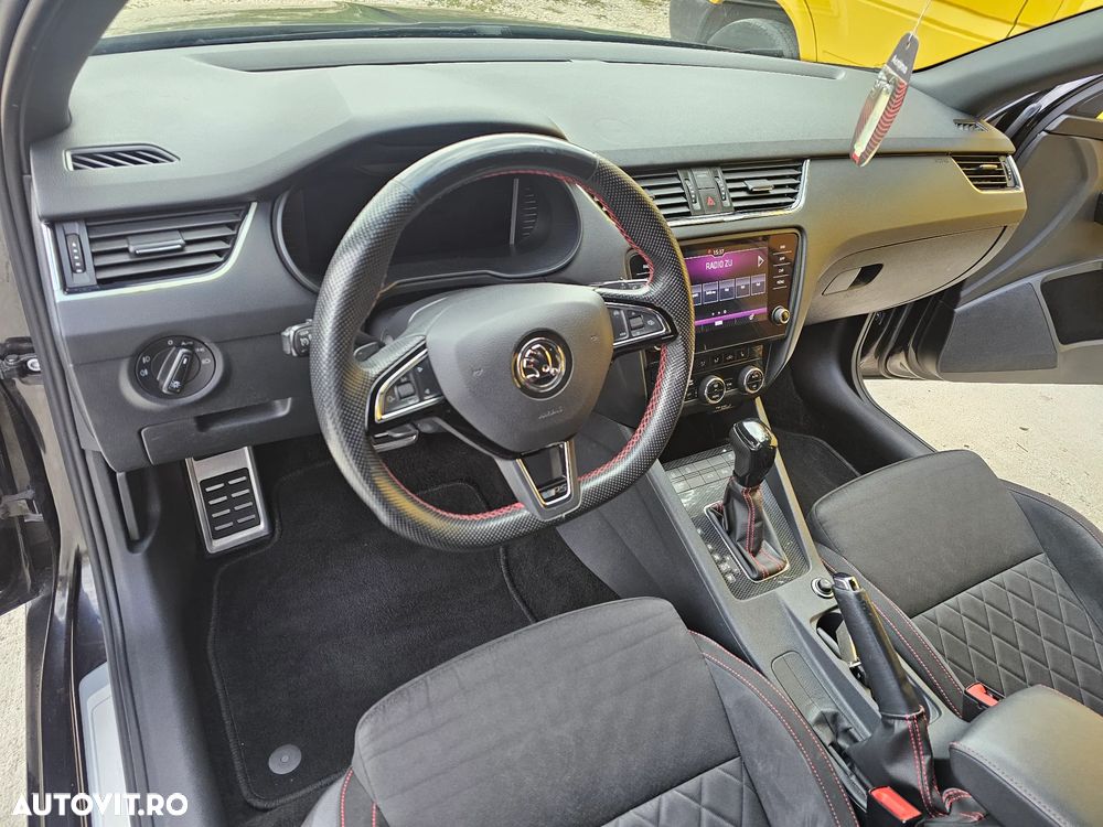Skoda Octavia 2.0 TDI (Green tec) 4x4 DSG RS - 17