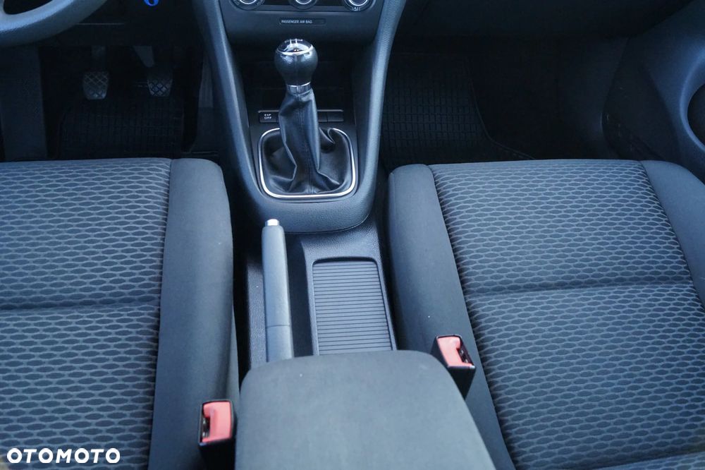 Volkswagen Golf - 13