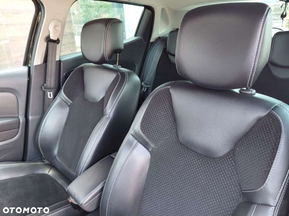 Renault Clio - 16