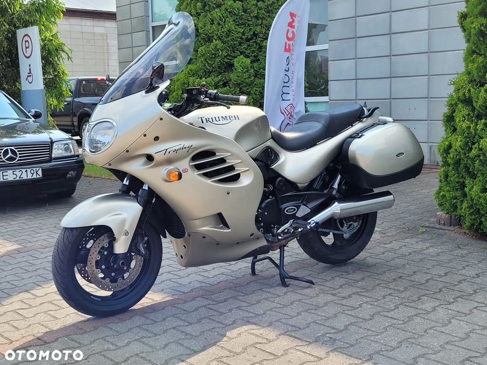 Triumph Trophy - 18