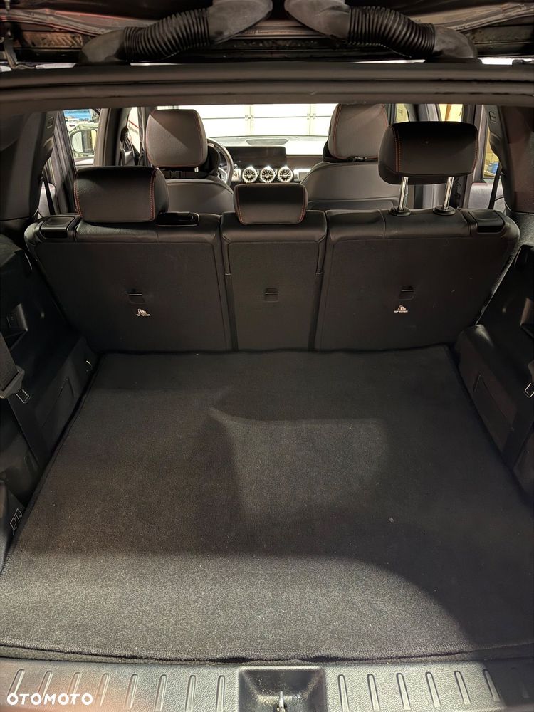 Mercedes-Benz GLB 220 d 4-Matic AMG Line 8G-DCT - 19