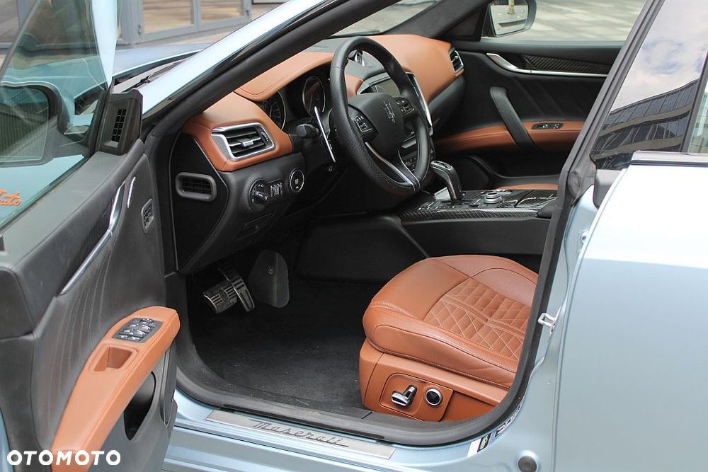 Maserati Ghibli - 10
