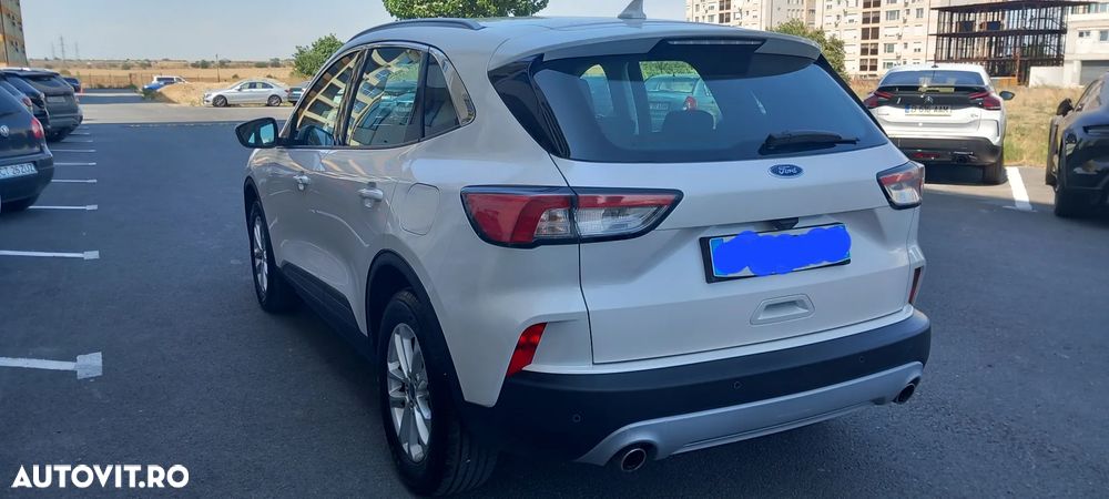 FORD Kuga 2021 — imagine 4