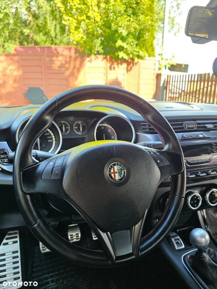 Alfa Romeo Giulietta 1.6 JTDM 16V - 37