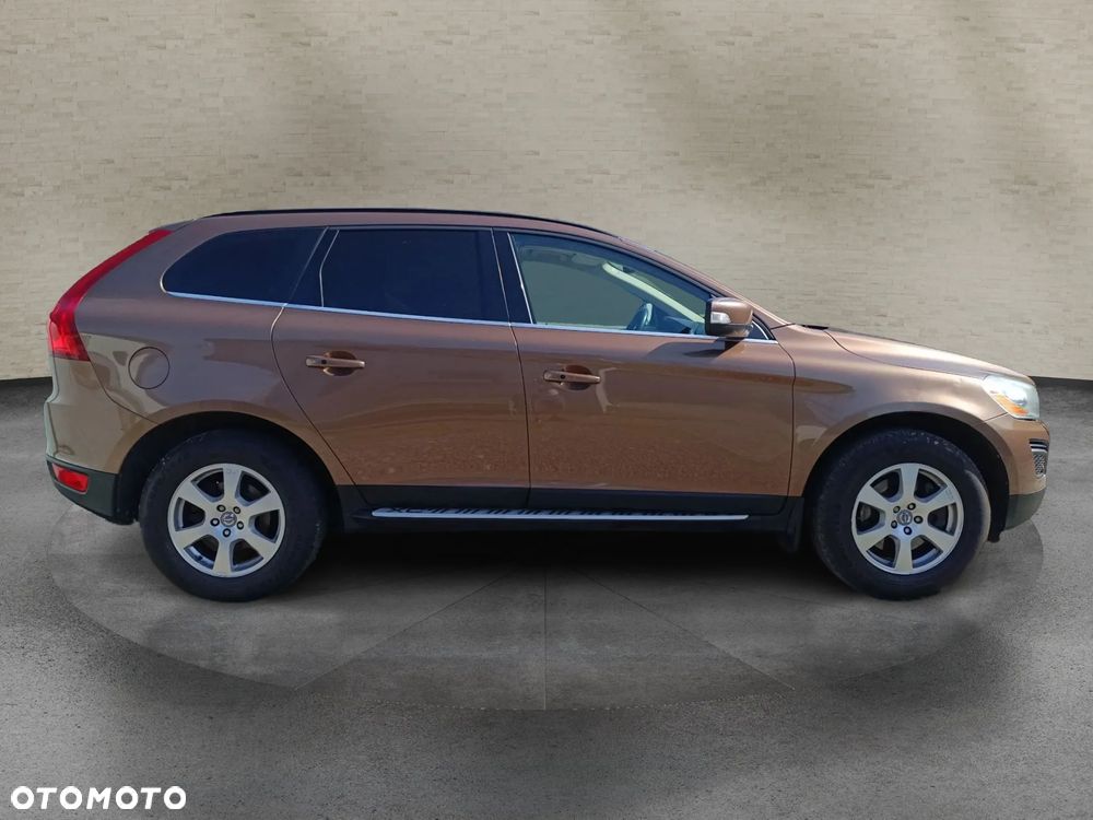 Volvo XC 60 DRIVe R Design - 36