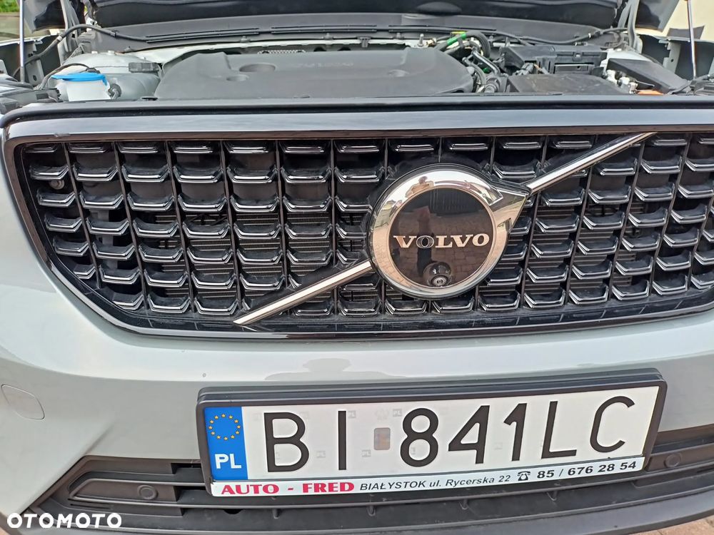 Volvo XC 40 B5 AWD Ultimate Dark - 9