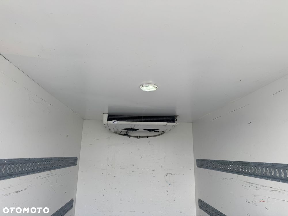 Mercedes-Benz Sprinter 516 CDI rama do zabudowy z windą i agregatem - 25