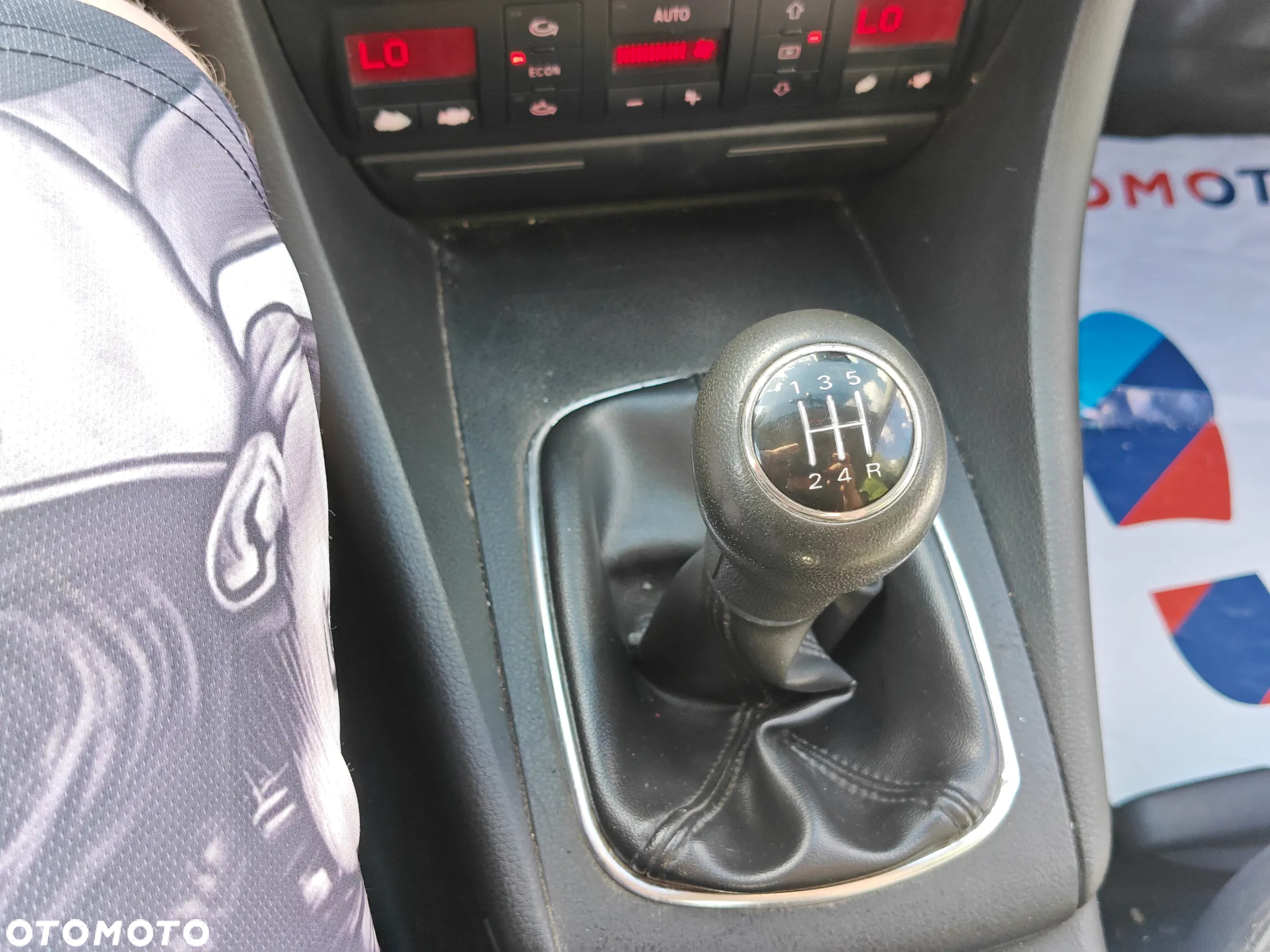 Audi A6 Avant 2.4 - 23