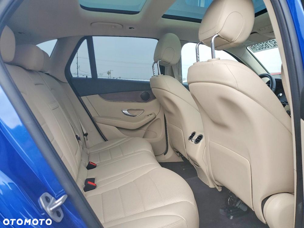 Mercedes-Benz GLC 300 4-Matic - 10