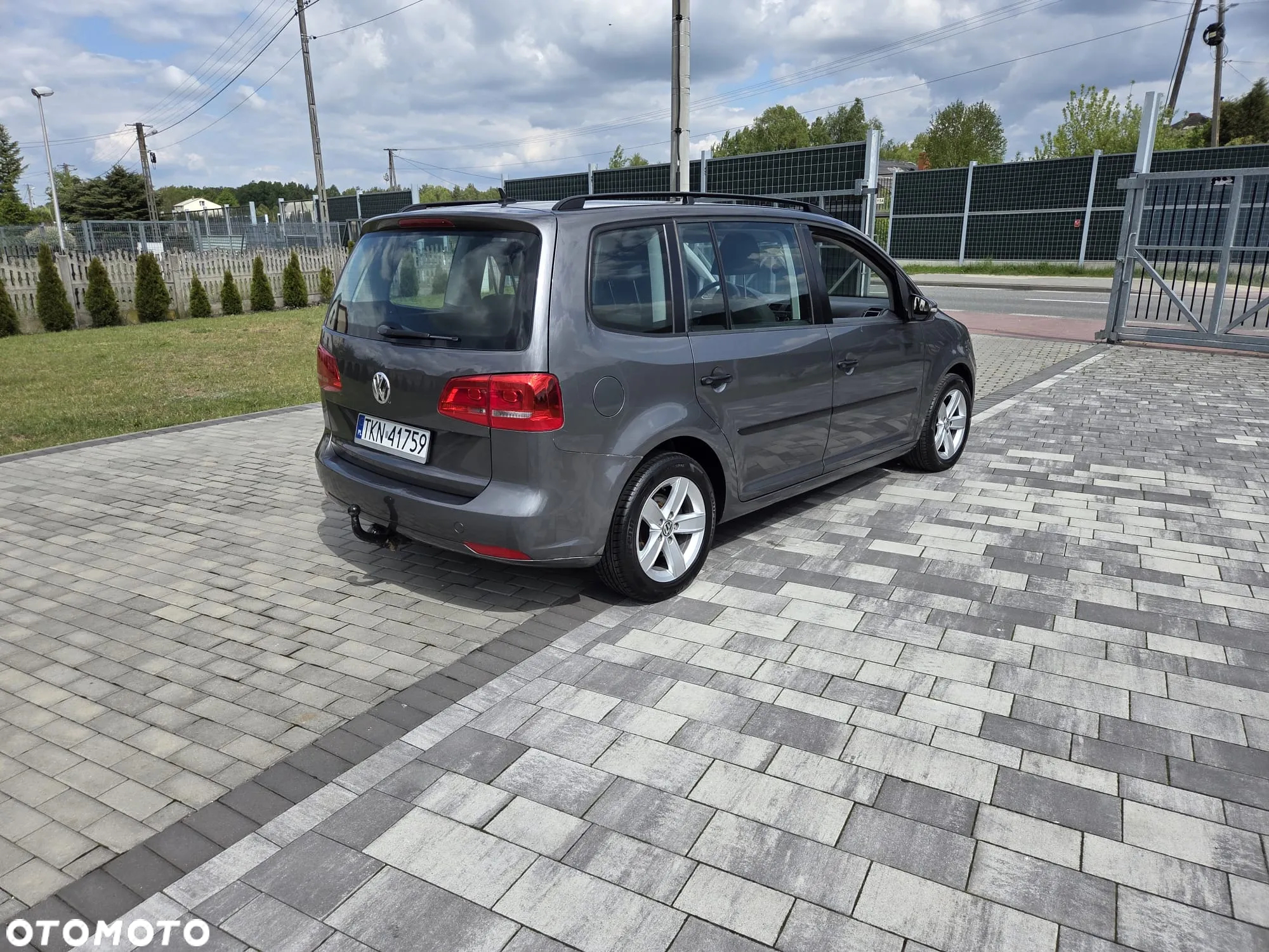 Volkswagen Touran 1.6 TDI DPF BlueMotion Technology Highline - 6