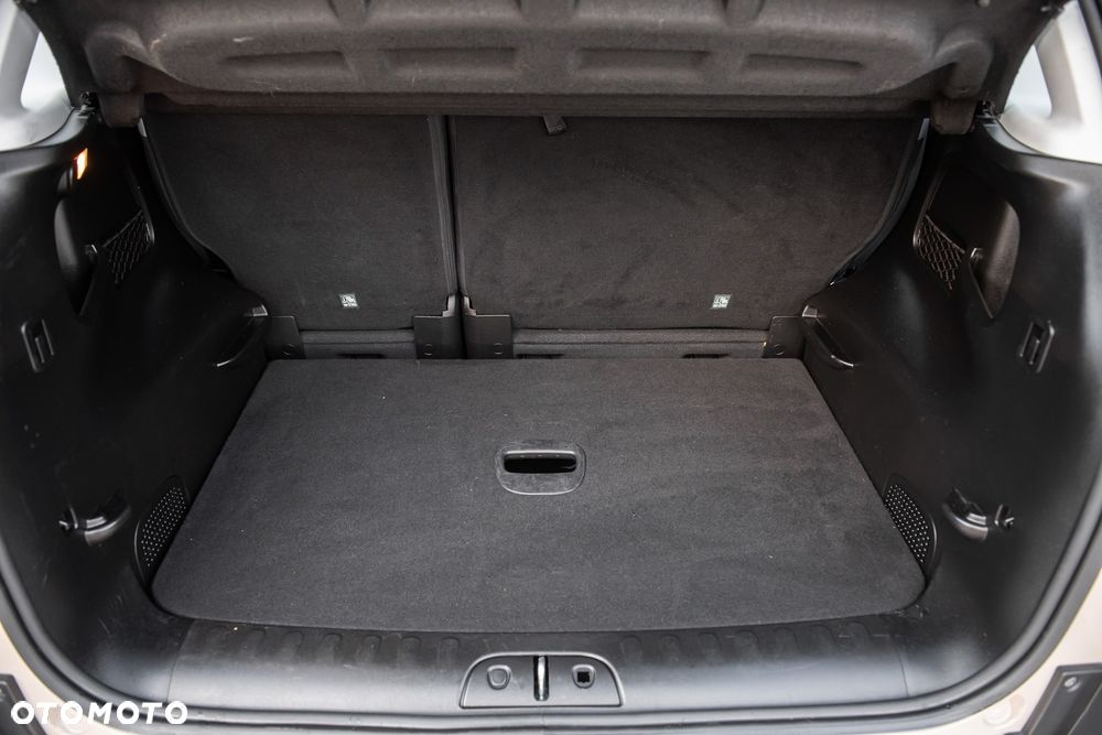 Fiat 500L 1.4 T-Jet 16V Lounge - 30
