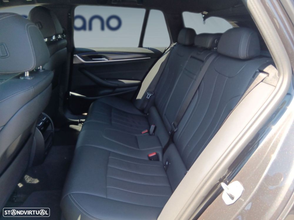 BMW 520 d Pack Desportivo M Auto - 14
