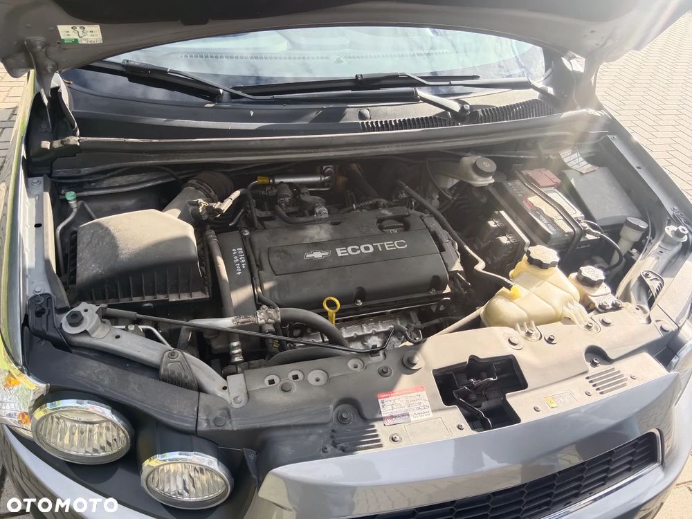 Chevrolet Aveo 1.6 LTZ - 10