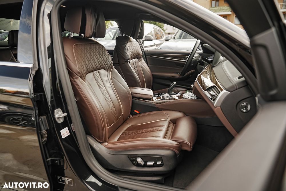 BMW Seria 5 530e Aut. Luxury Line - 7