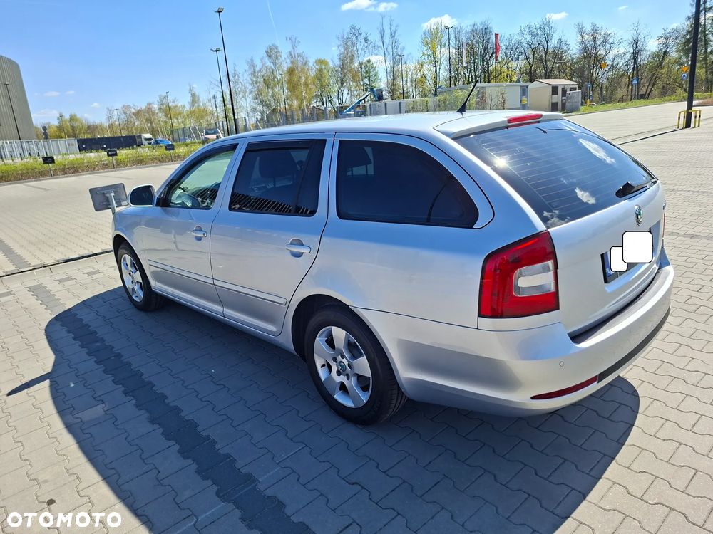 Skoda Octavia 2.0 TDI DPF Elegance - 6