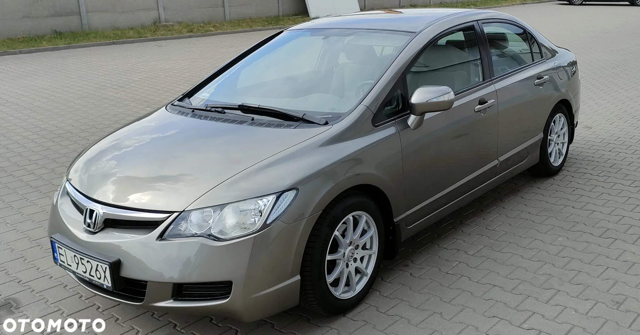 Honda Civic 1.8 Comfort - 3