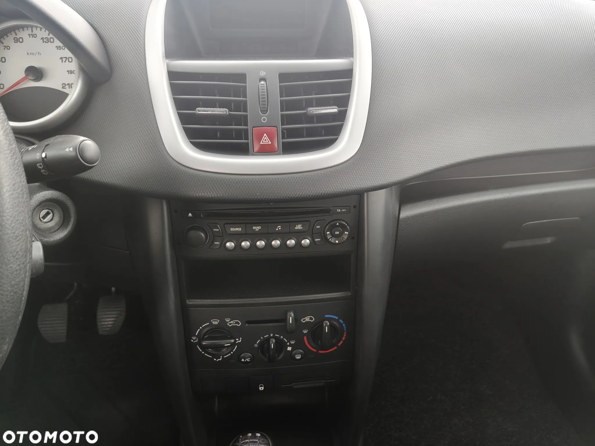 Peugeot 207 75 Urban Move - 22