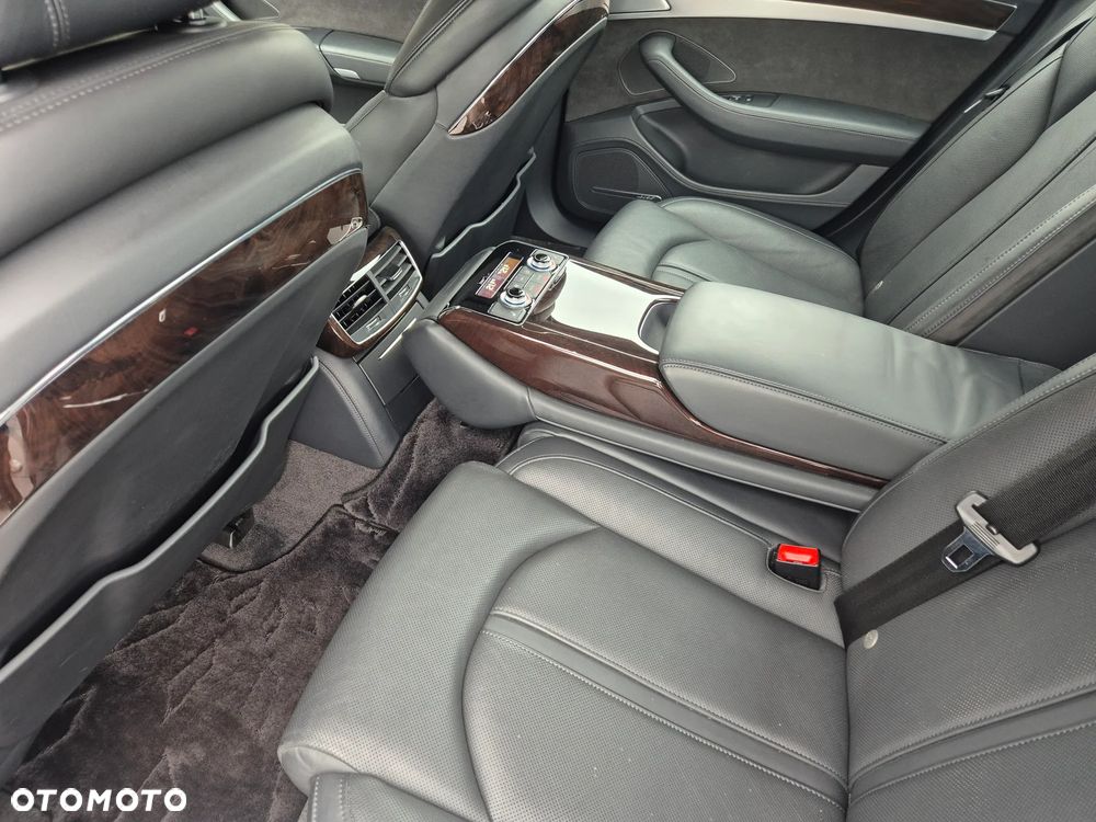 Audi A8 4.0 TFSI Quattro - 11