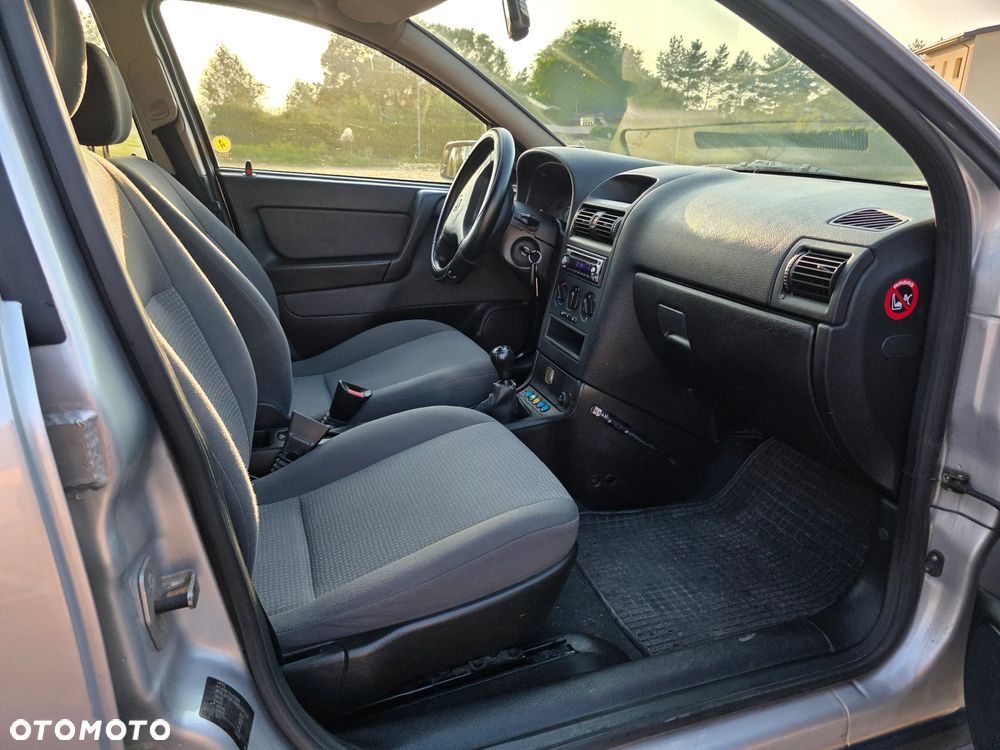 Opel Astra - 14
