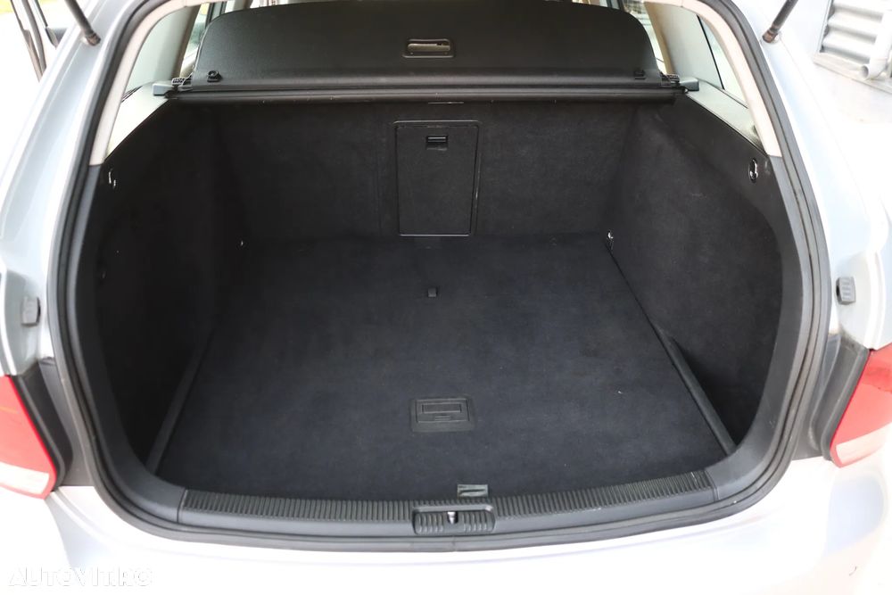 Volkswagen Golf 2.0 TDI DPF BlueMotion Technology Team - 19