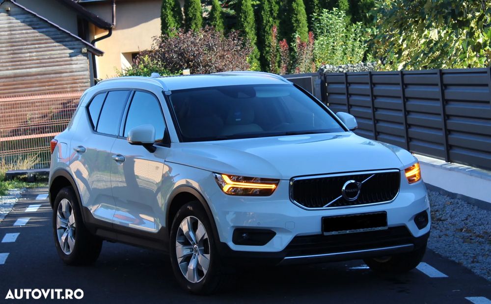 Volvo XC 40 D4 AWD Momentum Pro - 1