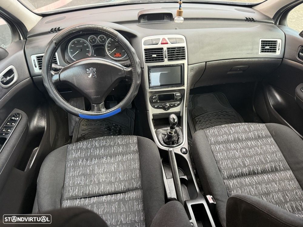 Peugeot 307 1.4 16V Navtech - 17