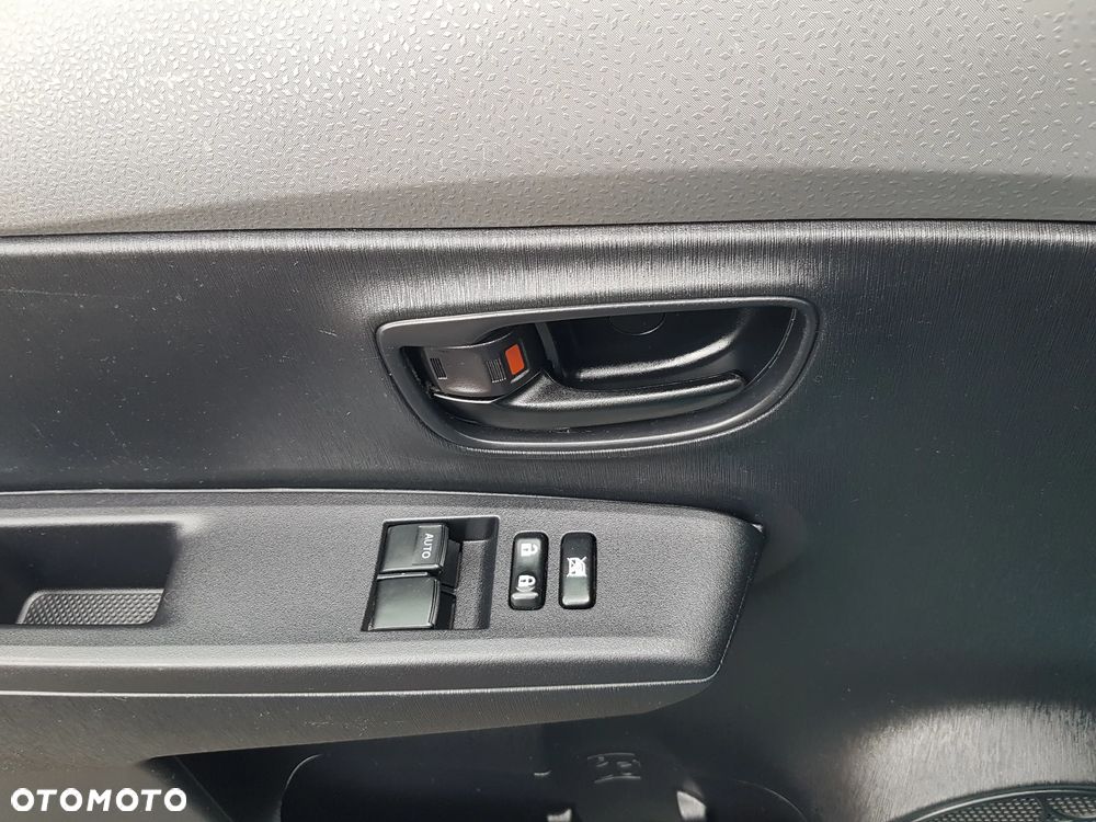 Toyota Yaris 1.0 Active - 21