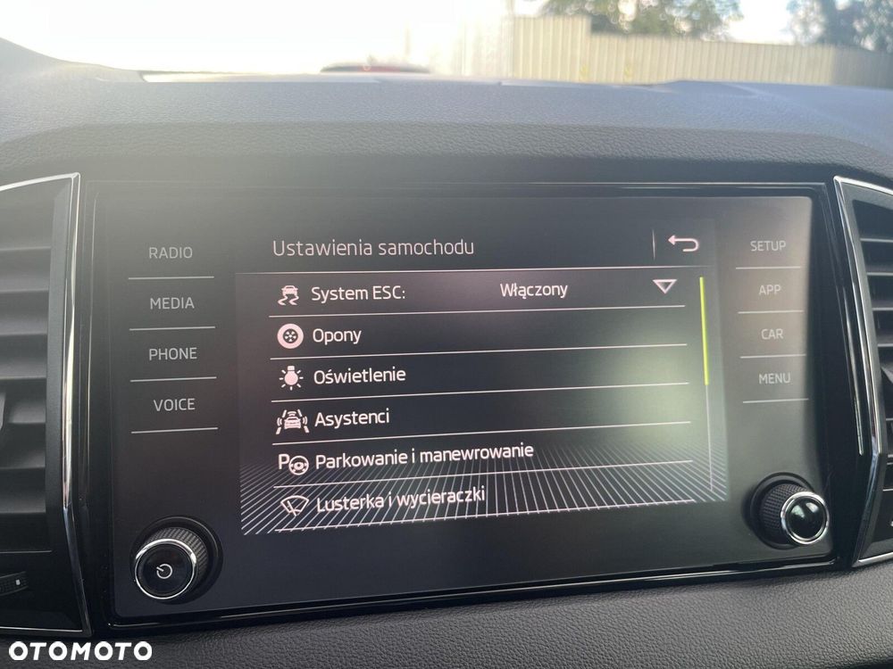 Skoda Karoq 1.5 TSI ACT 4x2 Ambition DSG - 27