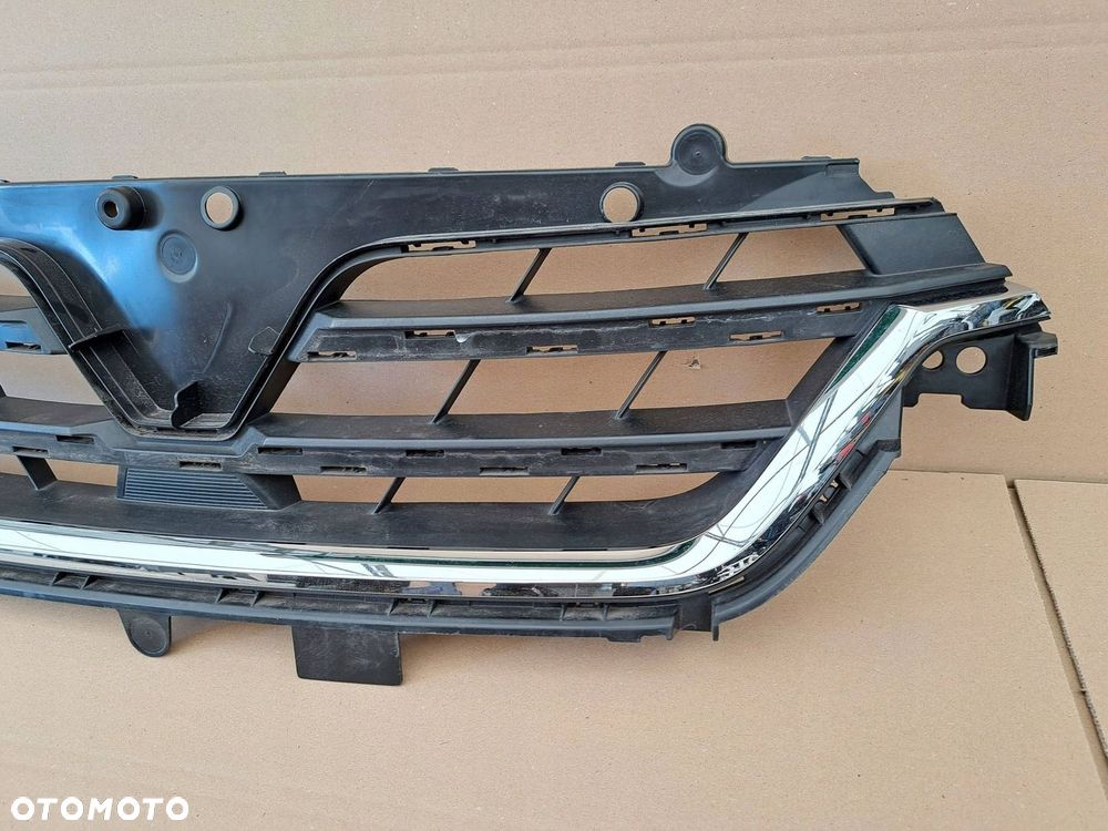 ATRAPA GRILL RENAULT KANGOO III 3 IV 4 21- - 4