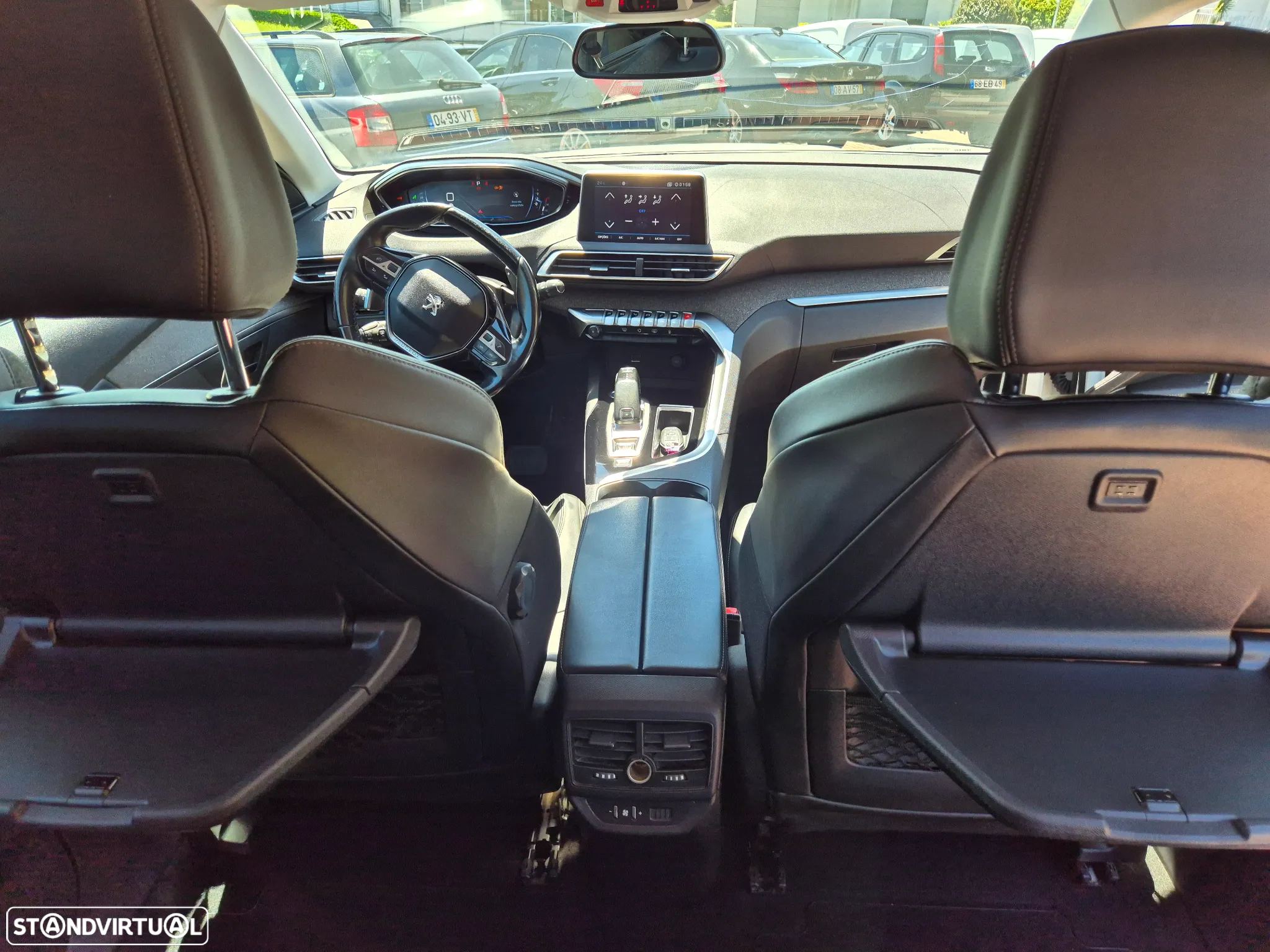 Peugeot 5008 1.5 BlueHDi Allure EAT8 - 28