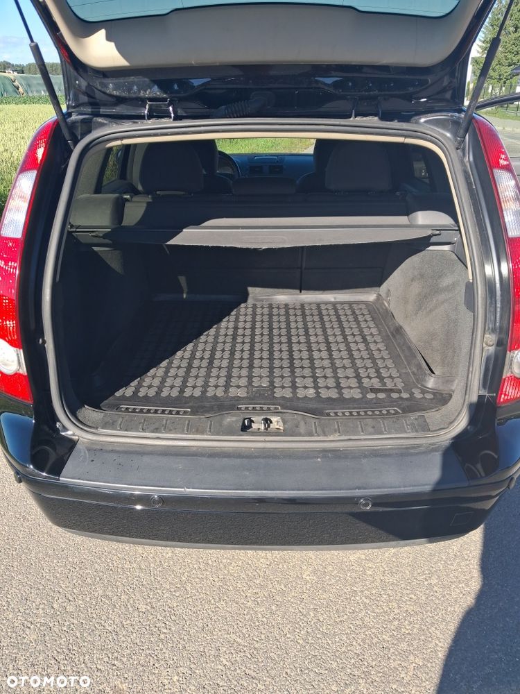 Volvo V50 - 6