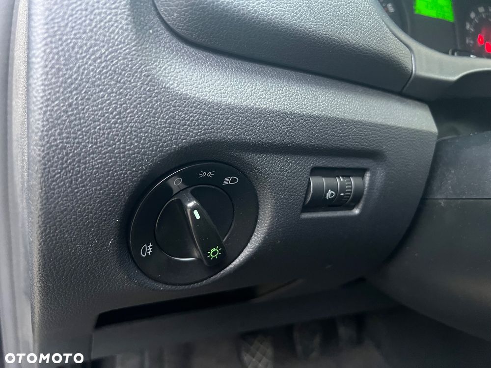 Skoda Roomster 1.2 Fresh - 19