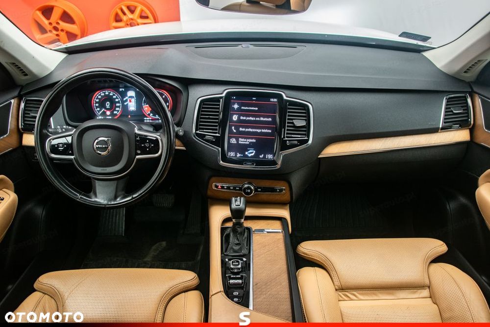 Volvo XC 90 - 17